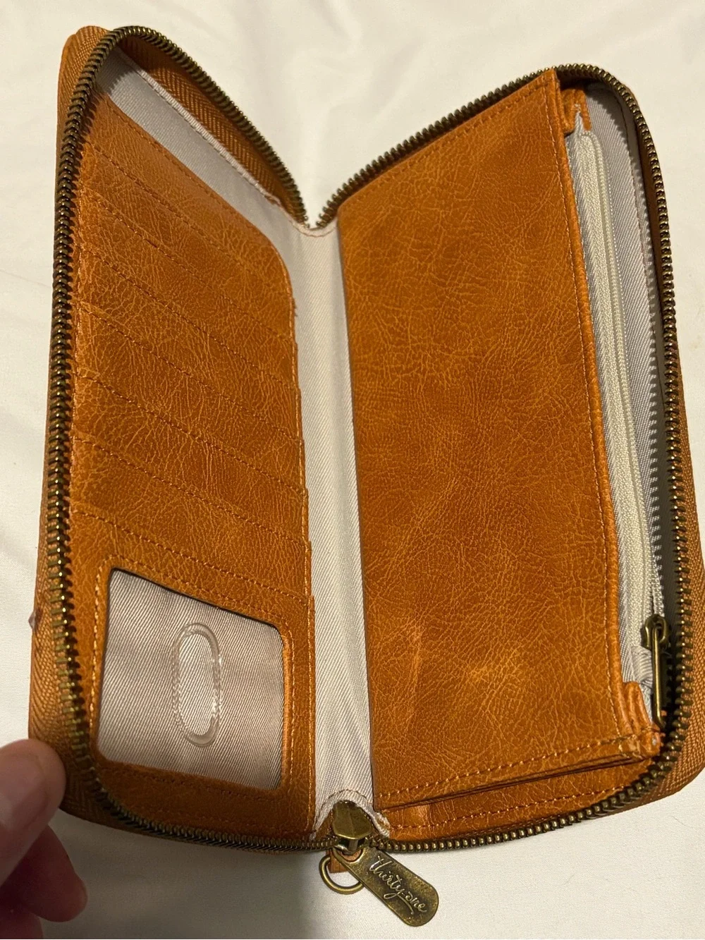 Leather Women’s Clutch Wallet - Tan